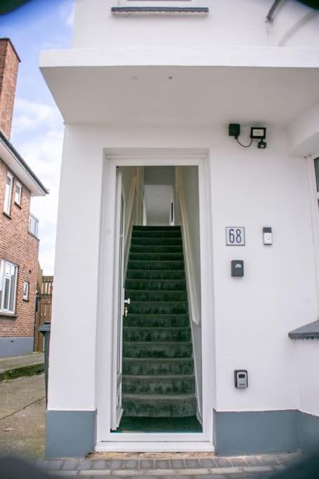 Stylish Retreat In Leigh-On-Sea Apartman Southend-on-Sea Kültér fotó