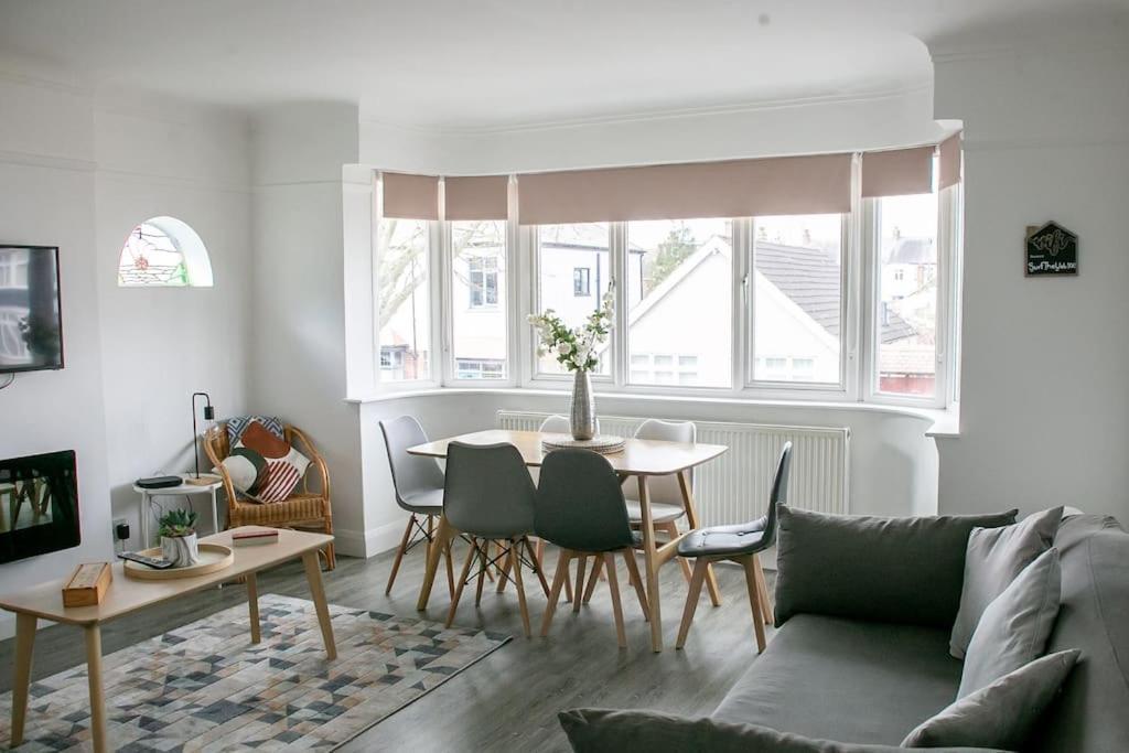 Stylish Retreat In Leigh-On-Sea Apartman Southend-on-Sea Kültér fotó